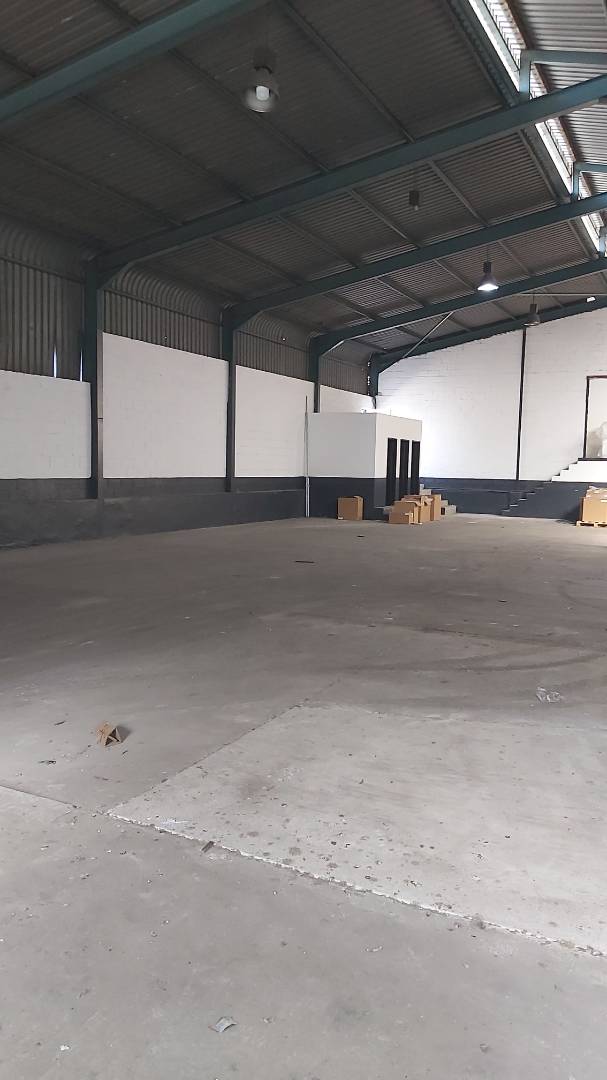 To Let commercial Property for Rent in Sidwell Eastern Cape
